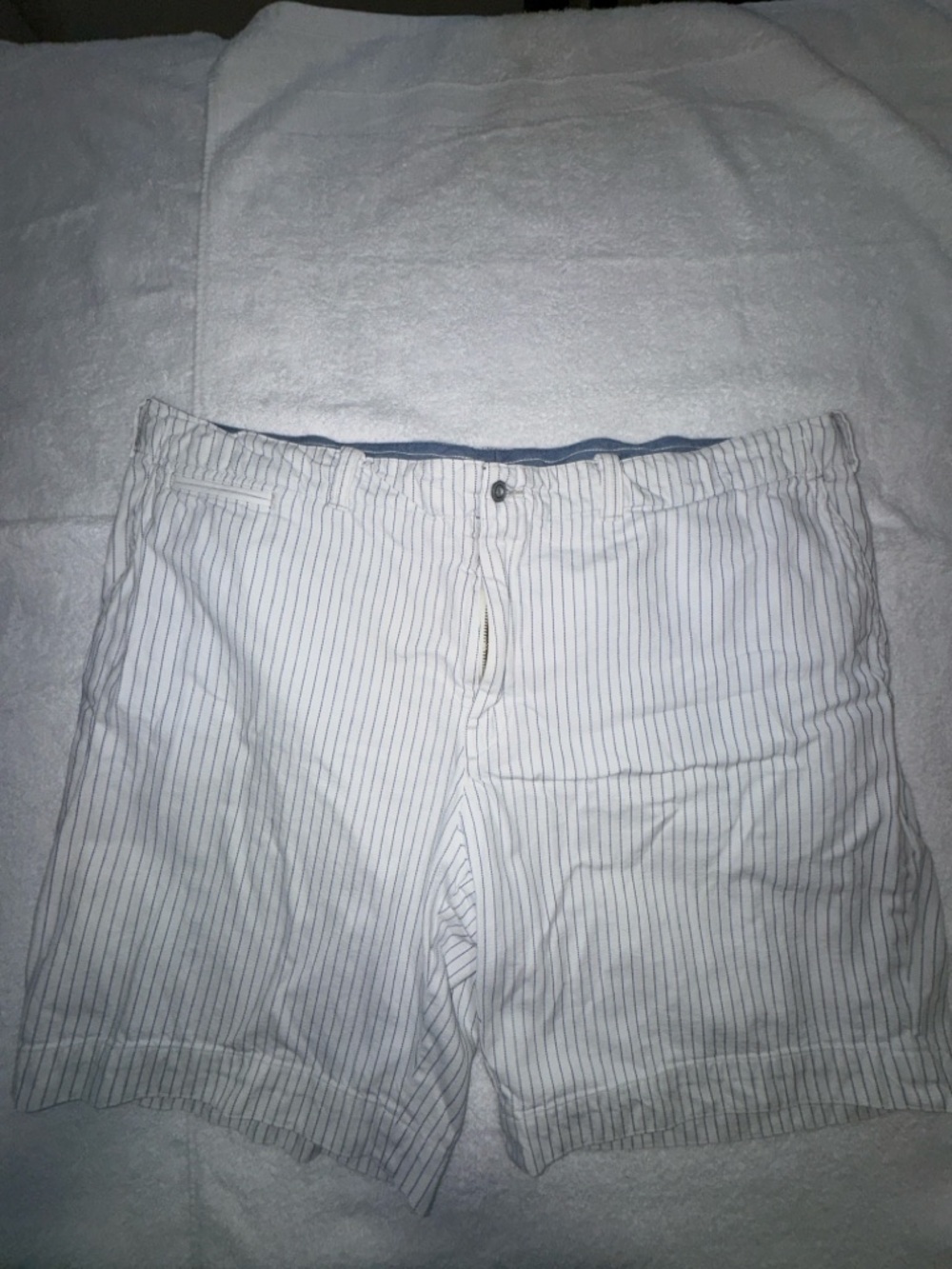 Polo Ralph Lauren Men's Chino Shorts, White With Blue Stripes, Size 44